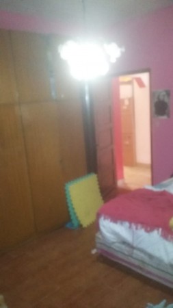 GALPON CON VIVIENDA DE 3 AMBIENTES CON SALIDA A DOS CALLES