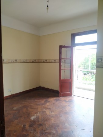 DEPARTAMENTO 2 AMB. AMPLIO, CON BALCON CORRIDO AL FTE.