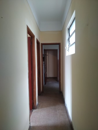 DEPARTAMENTO 2 AMB. AMPLIO, CON BALCON CORRIDO AL FTE.