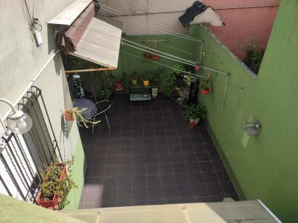 EXCELENTE PH DE 3 AMBIENTES, P.B. FRENTE EN BARRIO NAON