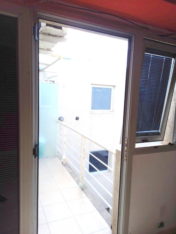 DTO. 2 AMB. EN VENTA CON COCHERA
