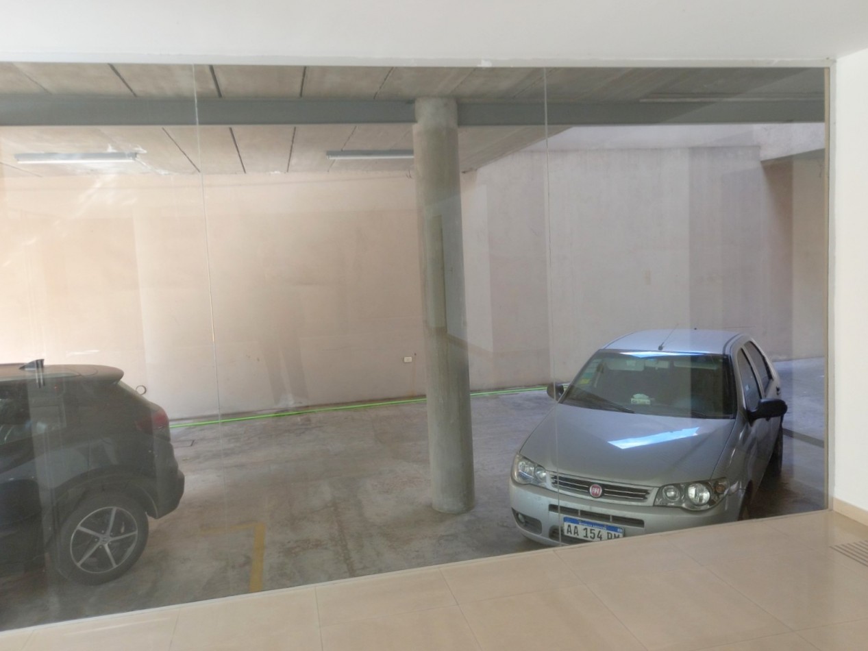 DTO. 2 AMB. EN VENTA CON COCHERA