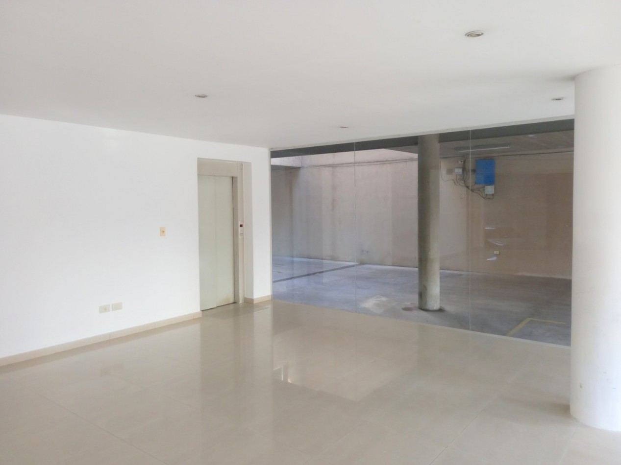 DTO. 2 AMB. EN VENTA CON COCHERA
