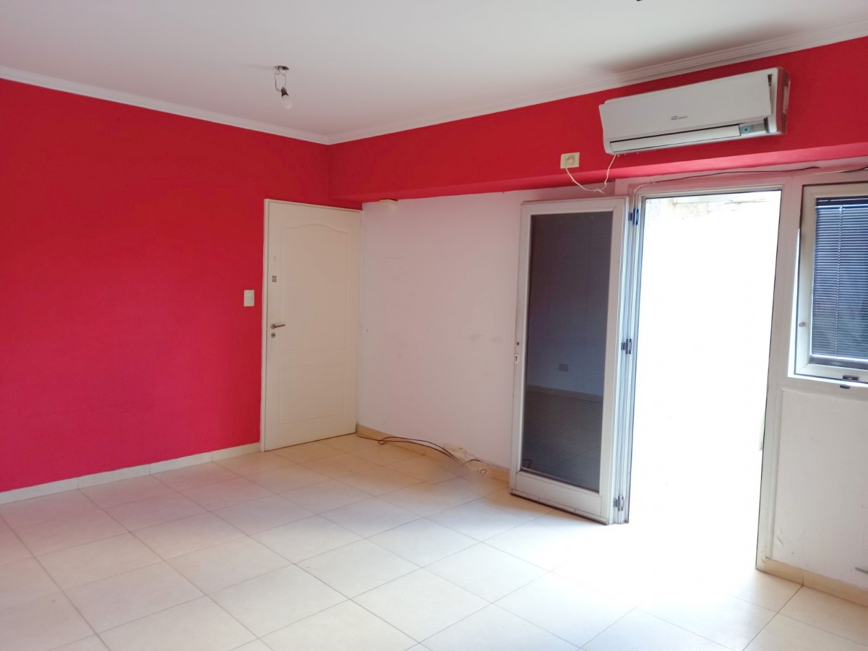 DTO. 2 AMB. EN VENTA CON COCHERA