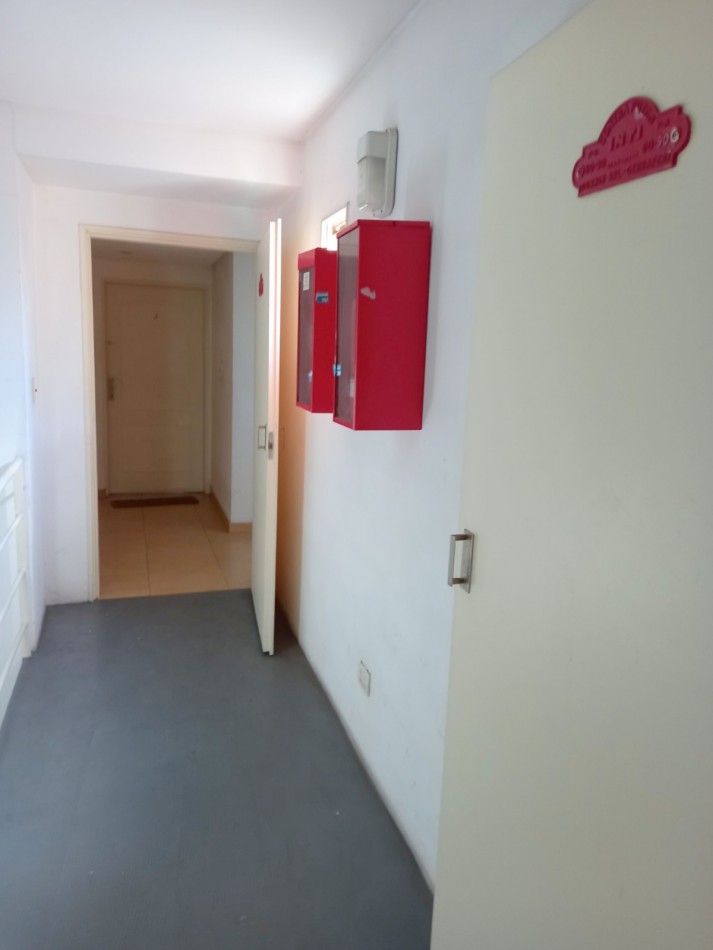 DTO. 2 AMB. EN VENTA CON COCHERA