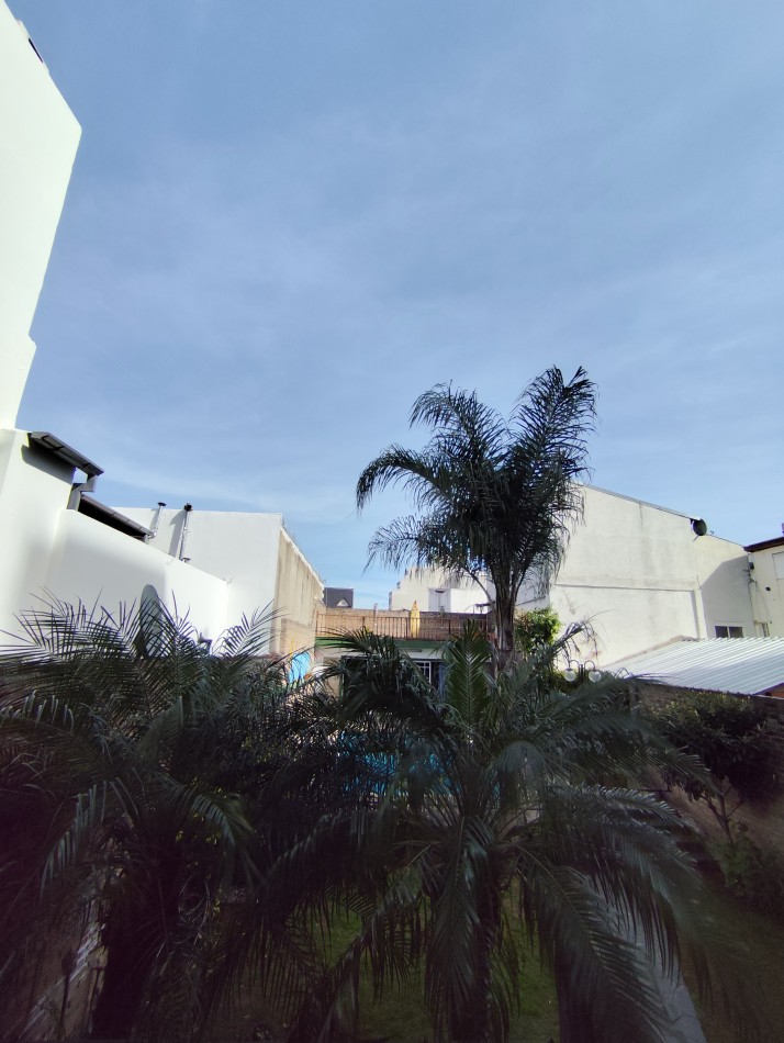 DEPARTAMENTO 2 AMBIENTES, CON BALCON, EDIFICIO CON PISCINA, APTO CREDITO!
