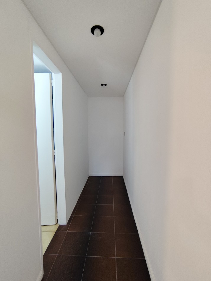 DEPARTAMENTO 2 AMBIENTES, CON BALCON, EDIFICIO CON PISCINA, APTO CREDITO!