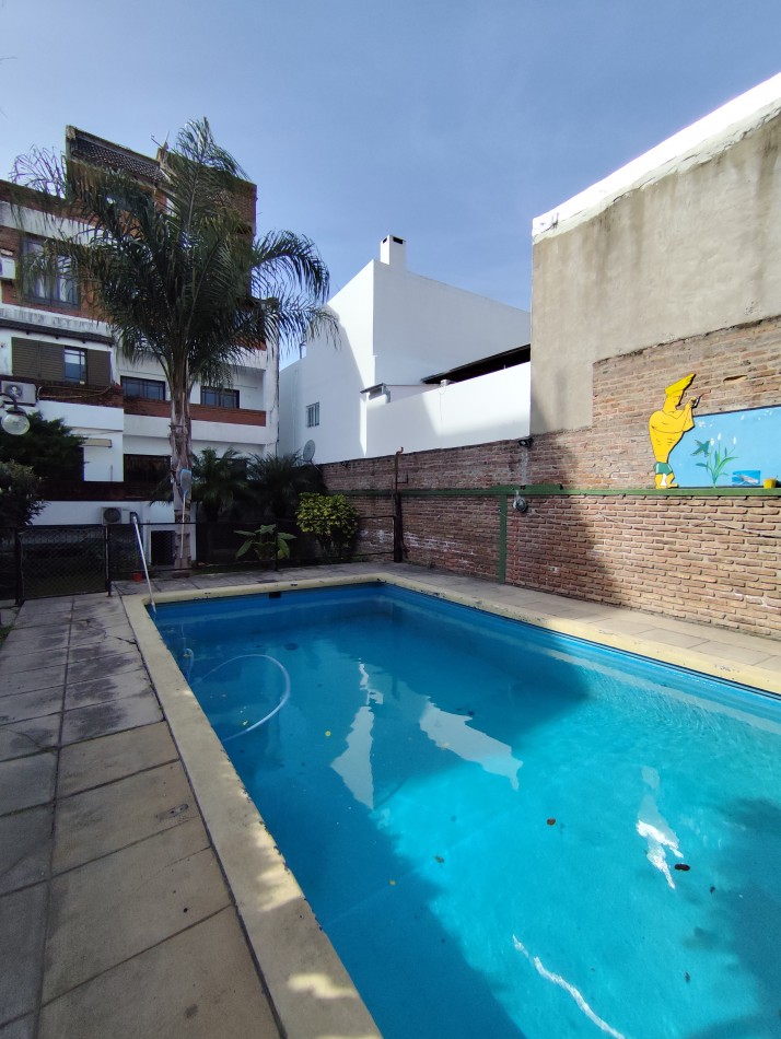 DEPARTAMENTO 2 AMBIENTES, CON BALCON, EDIFICIO CON PISCINA, APTO CREDITO!