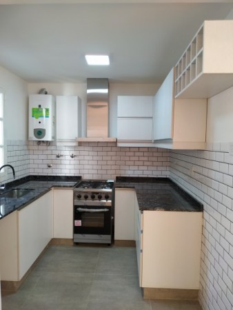 HERMOSA CASA A ESTRENAR, 4 AMBIENTES CON DOS PATIOS, , ESTILO COLONIAL