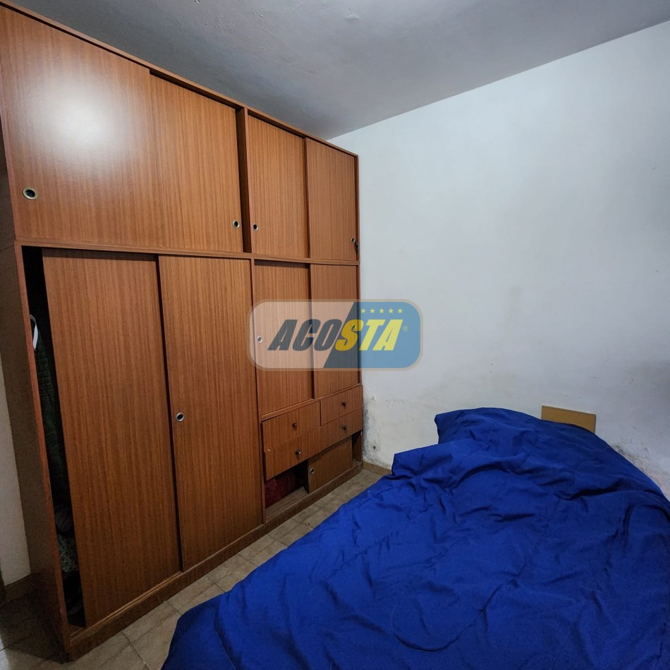 DEPARTAMENTO 2 AMBIENTES, A MTS DE AV. RIVADAVIA, OPORTUNIDAD!