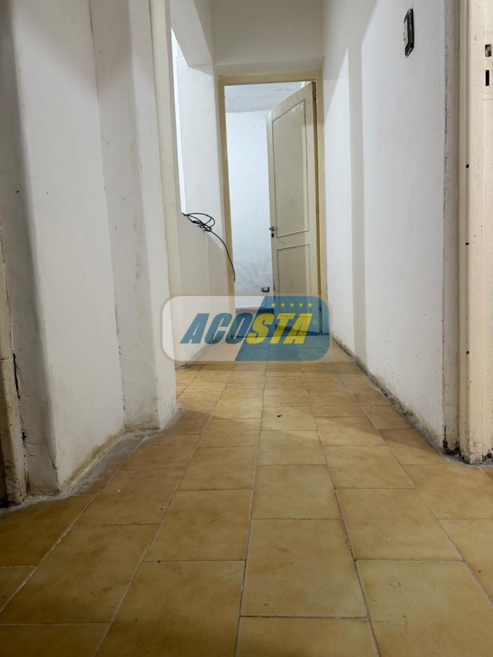 TIPO CASA DE 3 AMBIENTES PLANTA BAJA AL FRENTE