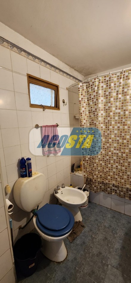 DEPARTAMENTO 2 AMBIENTES, A MTS DE AV. RIVADAVIA, OPORTUNIDAD!