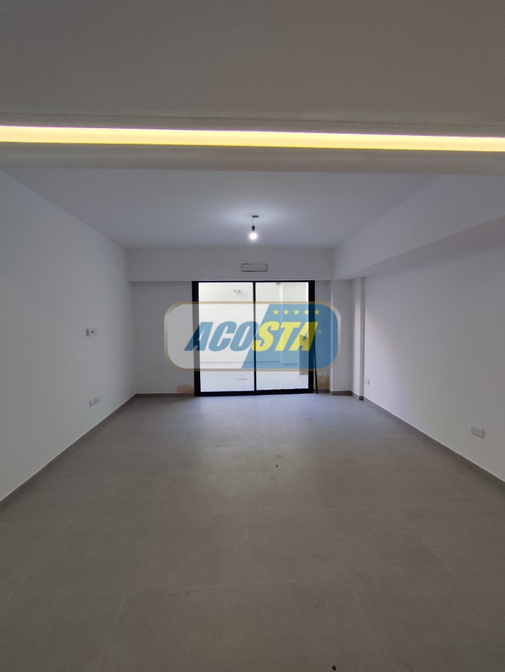 DEPARTAMENTO A ESTRENAR, 1 AMB CON PATIO, POSESION INMEDIATA