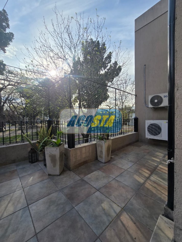 EXCELENTE CASA DE 4 AMBIENTES EX-MUNICIPAL