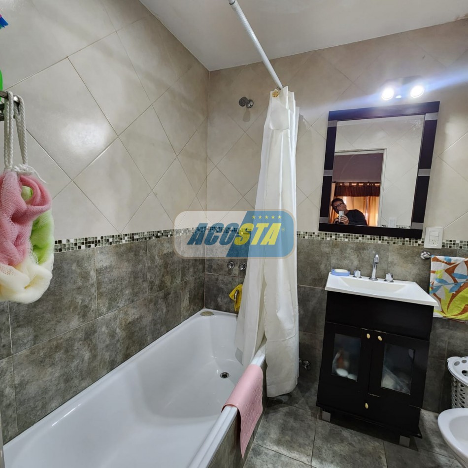 TIPO CASA AL FRENTE 