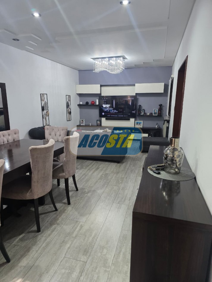 EXCELENTE CASA DE 4 AMBIENTES EX-MUNICIPAL