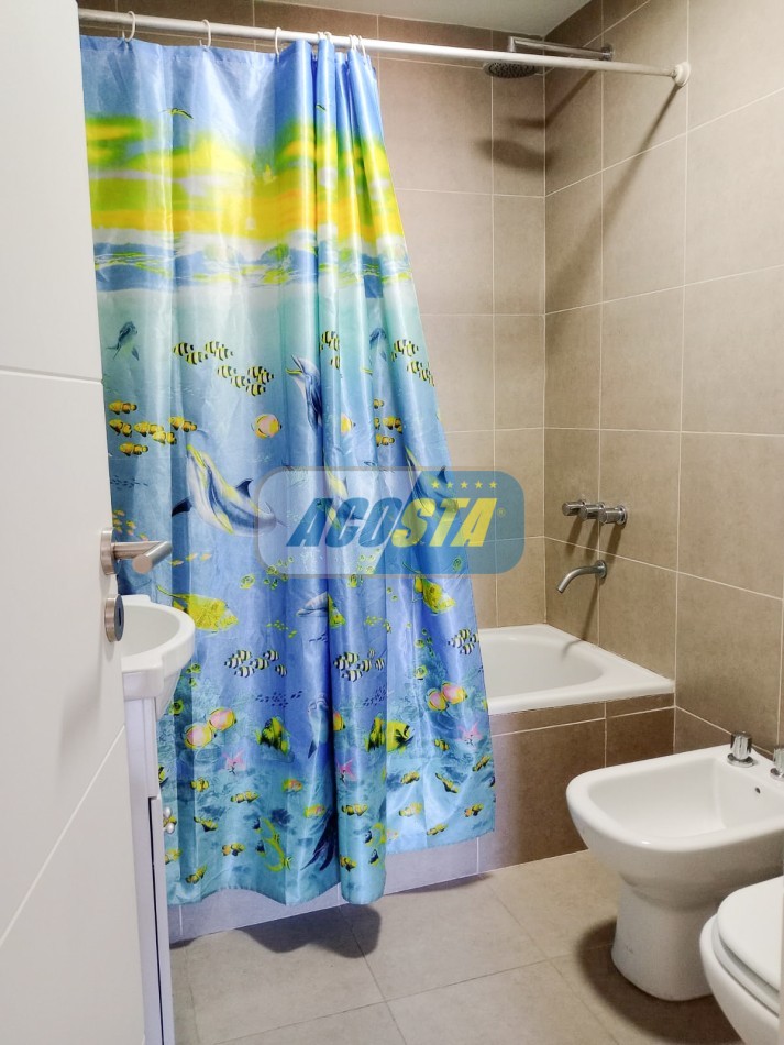 DEPARTAMENTO MONOAMBIENTE EN ALQUILER, AL FTE. AV ALBERDI