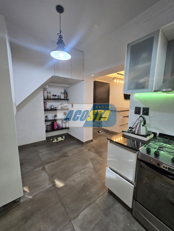 EXCELENTE CASA DE 4 AMBIENTES EX-MUNICIPAL