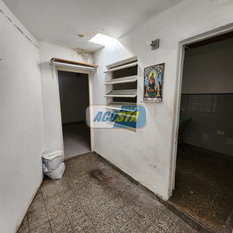 ALQUILER PH 4 AMBIENTES, EXCLUSIVO USO COMERCIAL, BARRIO NAON