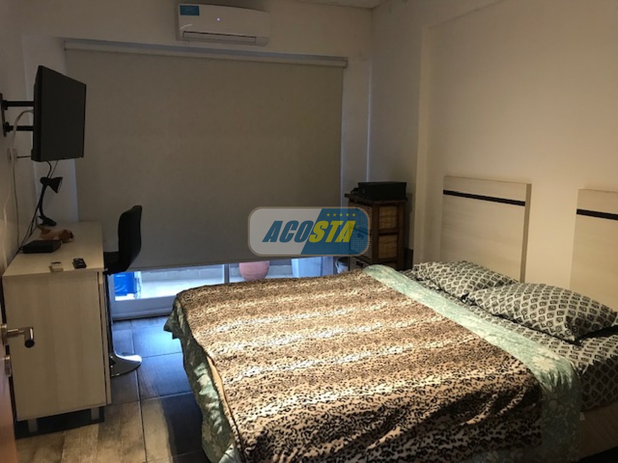 DEPARTAMENTO 2 AMBIENTES  CON COCHERA EN EXCELENTE ESTADO