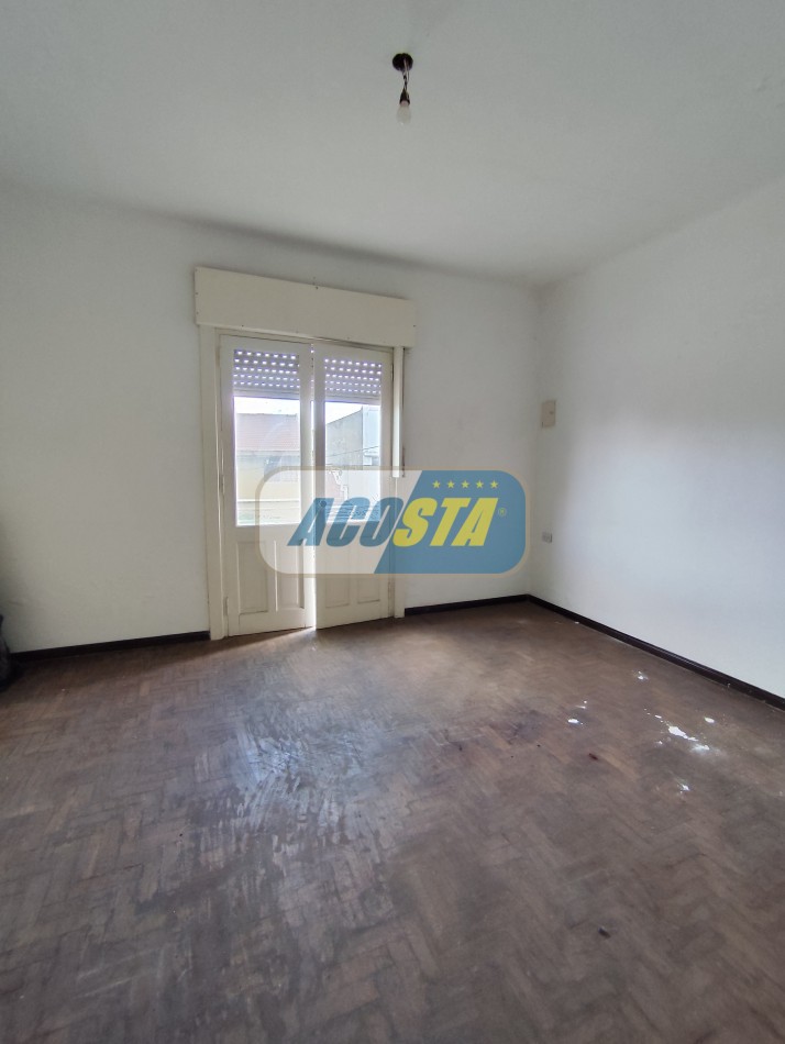 DEPARTAMENTO 2 AMBIENTES CON TZA PROPIA,  A MTS. AV. PCIAS UNIDAS, OPORTUNIDAD!
