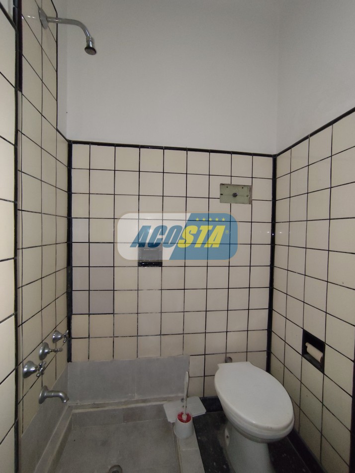 DEPARTAMENTO 2 AMBIENTES CON TZA PROPIA,  A MTS. AV. PCIAS UNIDAS, OPORTUNIDAD!
