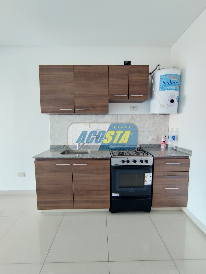 ALQUILER DTO. 1 AMBIENTE FTE. CON BALCON