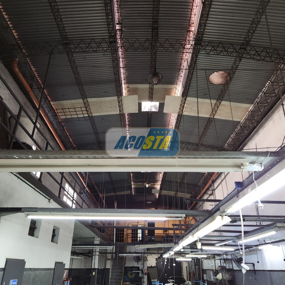 GALPON EN ALQUILER 590 M2 TOTALES (APROX)