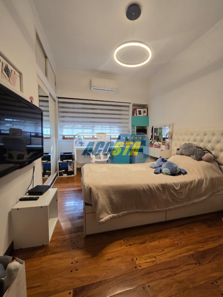 EXCELENTE CASA DE 4 AMBIENTES EX-MUNICIPAL