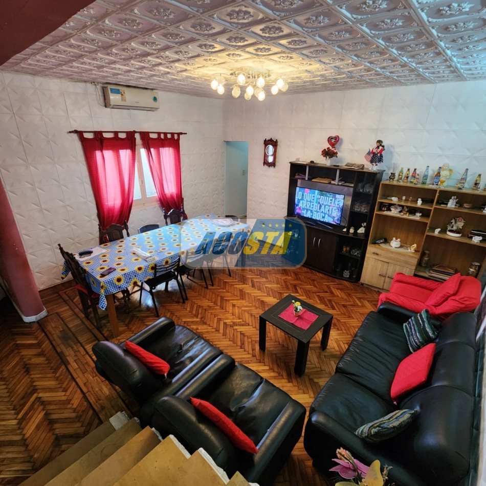TIPO CASA AL FRENTE 