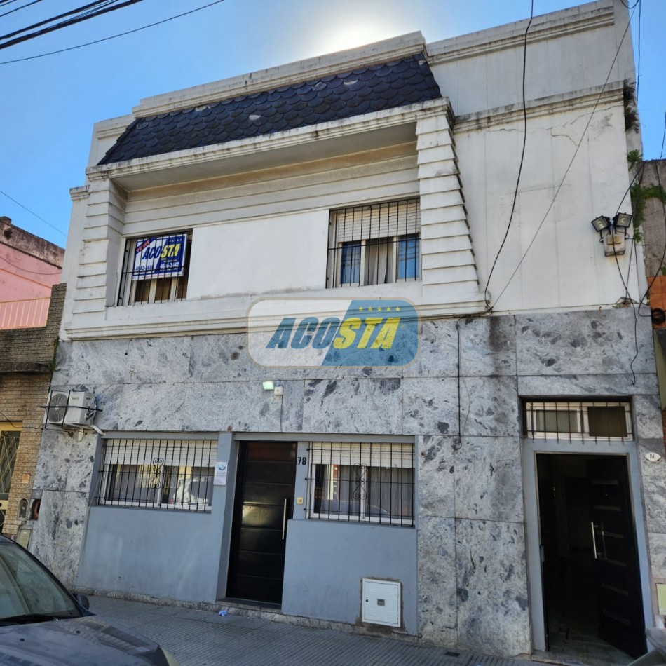 TIPO CASA AL FRENTE 