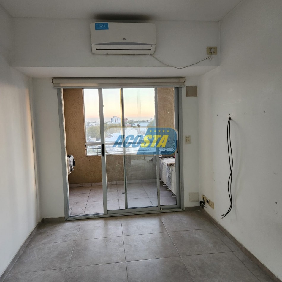 ALQUILER 2 AMBIENTES CON BALCON AL FRENTE.
