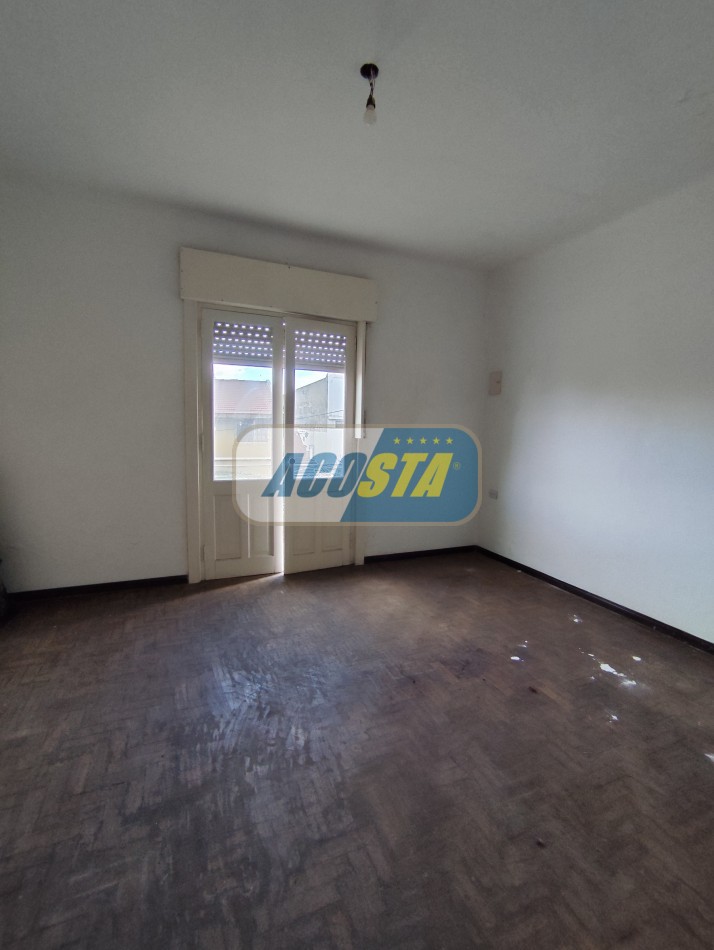 DEPARTAMENTO 2 AMBIENTES CON TZA PROPIA,  A MTS. AV. PCIAS UNIDAS, OPORTUNIDAD!