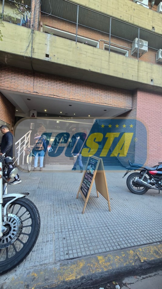 DEPARTAMENTO DE 3 AMBIENTES CON BALCON Y COCHERA