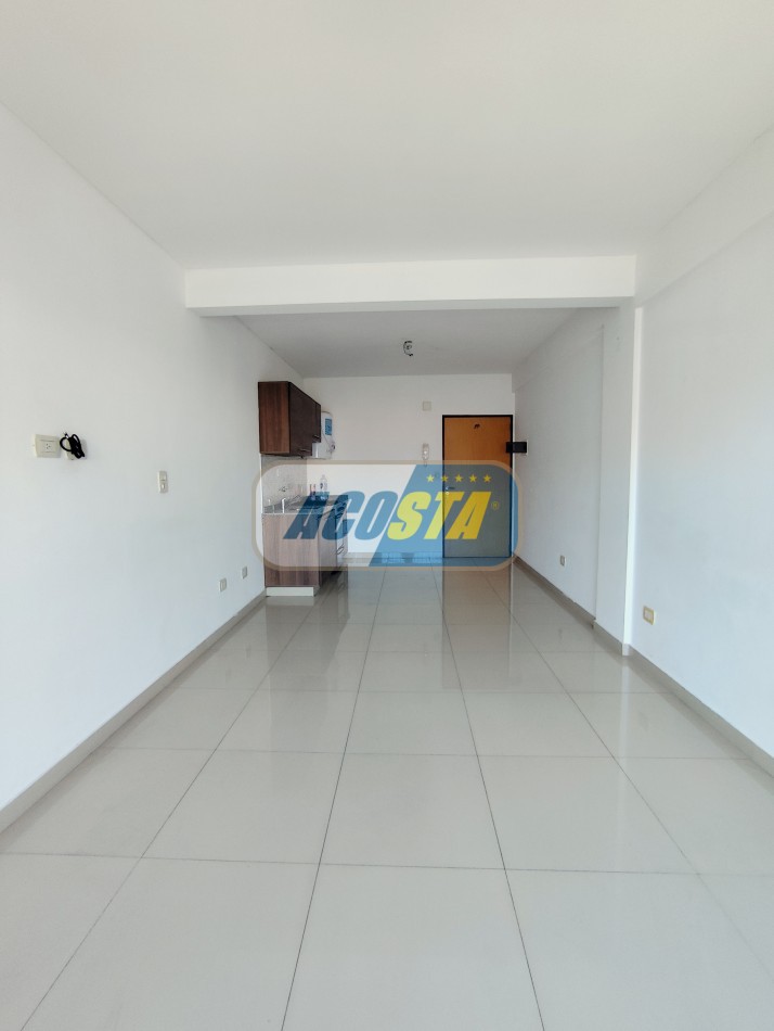 ALQUILER DTO. 1 AMBIENTE FTE. CON BALCON