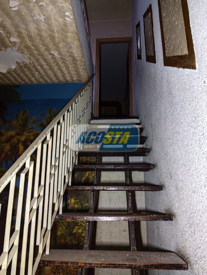 LOTE EN VENTA EN MATADEROS DE 8,66 X 14, CON CASA DE 3 AMB PARA DEMOLER