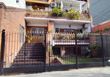 DEPARTAMENTO 2 AMBIENTES, CON BALCON, EDIFICIO CON PISCINA, APTO CREDITO!