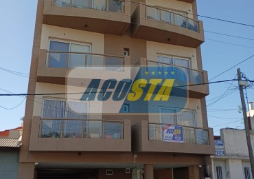 DEPARTAMENTO 2 AMBIENTES CON COCHERA EN EXCELENTE ESTADO